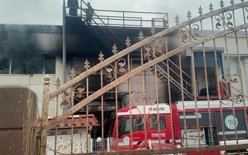 Tekirdağ'da tül fabrikasında çıkan yangın söndürüldü