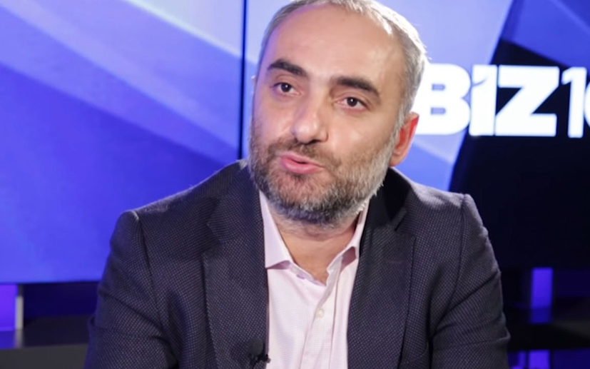 Gazeteci İsmail Saymaz gözaltına alındı